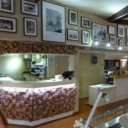 & Restaurant Heliotel Отель